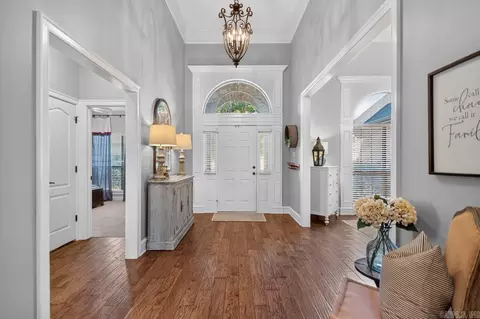 Entry Way - 1500 S Beach St, Conway, AR 72034 photo 1 of 1