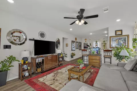 Living - 2 Candlelight Dr, Conway, AR 72032 photo 2 of 3