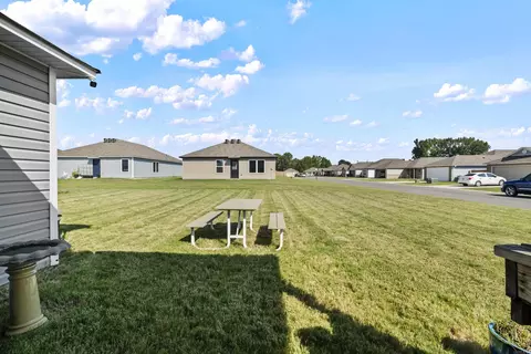 Exterior - 2 Candlelight Dr, Conway, AR 72032 photo 3 of 6