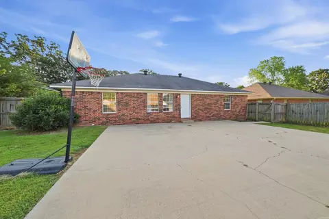 Exterior - 2315 Rainbow Rd, Conway, AR 72032 photo 2 of 5