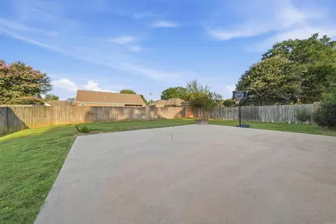 Exterior - 2315 Rainbow Rd, Conway, AR 72032 photo 3 of 5