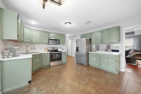 Kitchen - 2315 Rainbow Rd, Conway, AR 72032 photo 1 of 3