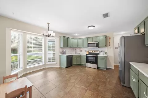 Kitchen - 2315 Rainbow Rd, Conway, AR 72032 photo 2 of 3