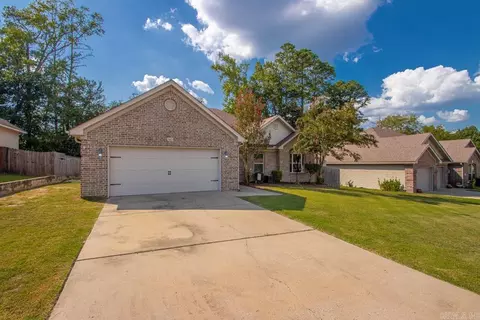 Exterior - 5421 William Ln, Bryant, AR 72022 photo 4 of 6