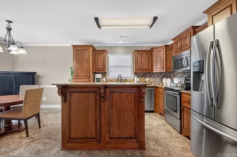 Kitchen - 5421 William Ln, Bryant, AR 72022 photo 2 of 4