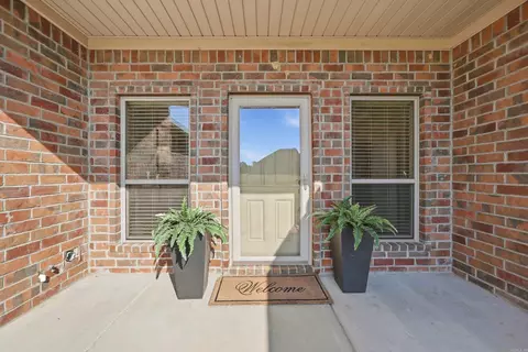Entry Way - 25 Colt Loop, Greenbrier, AR 72058 photo 1 of 3