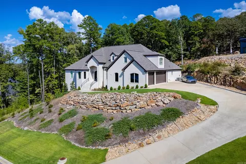 18 Falstone Dr, Little Rock, AR 72223