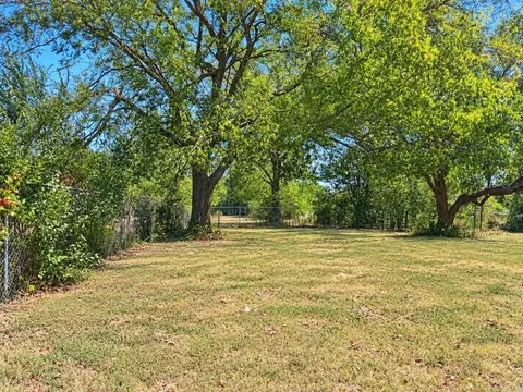 Exterior - 811 Central Rd, Horatio, AR 71842 photo 6 of 9