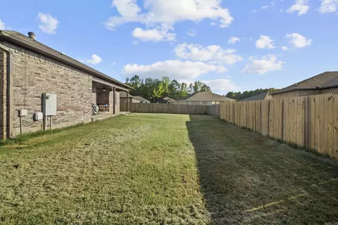 Exterior - 37 Aberdeen Dr, Cabot, AR 72023 photo 6 of 7