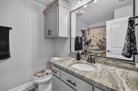 Bath - 37 Aberdeen Dr, Cabot, AR 72023 photo 4 of 5