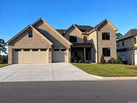 28 Daventry Dr, Little Rock, AR 72223