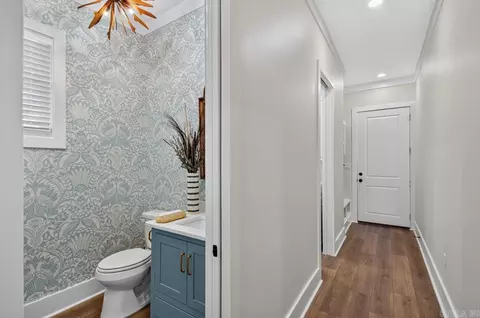 Entry Way - 9 W Citron, Bryant, AR 72022 photo 3 of 3