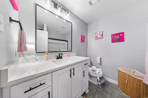 Bath - 1503 Del Rey Ct, Benton, AR 72019 photo 7 of 8