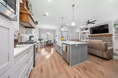 Kitchen - 1503 Del Rey Ct, Benton, AR 72019 photo 1 of 4