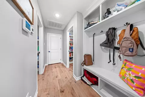 Entry Way - 1503 Del Rey Ct, Benton, AR 72019 photo 5 of 5