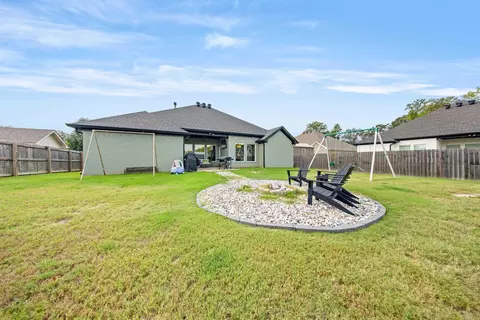Exterior - 1503 Del Rey Ct, Benton, AR 72019 photo 5 of 7
