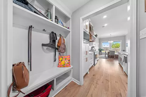 Entry Way - 1503 Del Rey Ct, Benton, AR 72019 photo 4 of 5