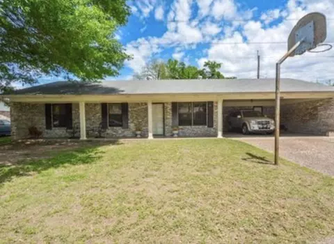 6609 Farmstead Rd, North Little Rock, AR 72117
