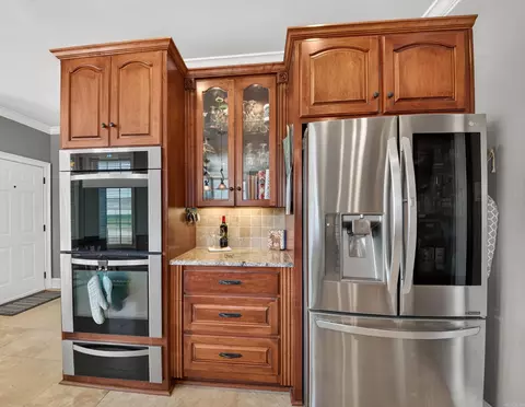 Kitchen - 21 Gleneagle Dr, Cabot, AR 72023 photo 6 of 7