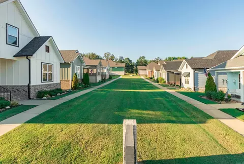 Exterior - 4 Pasley Park, Bryant, AR 72022 photo 8 of 11