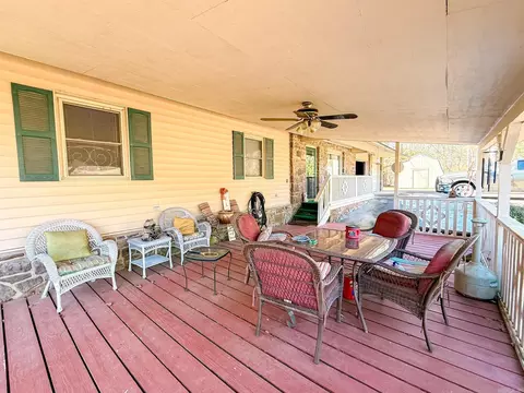 Exterior - 715 Jason St, Clinton, AR 72031 photo 7 of 13