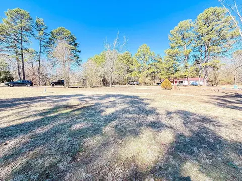 Exterior - 715 Jason St, Clinton, AR 72031 photo 3 of 13