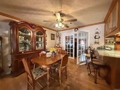 Dining - 715 Jason St, Clinton, AR 72031 photo 2 of 2