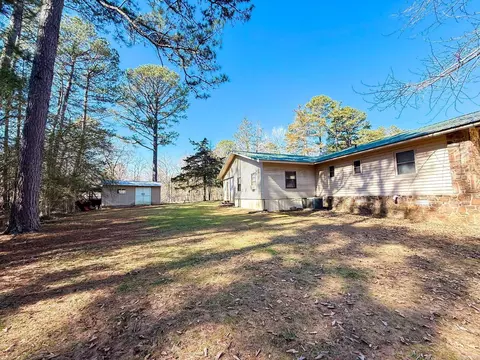 Exterior - 715 Jason St, Clinton, AR 72031 photo 9 of 13