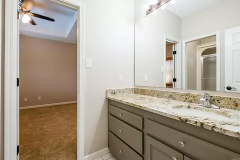 Bath - 17 Westin Dr, Conway, AR 72034 photo 5 of 6