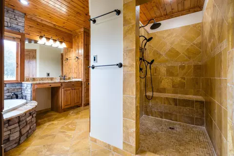 Bath - 17 Westin Dr, Conway, AR 72034 photo 1 of 6