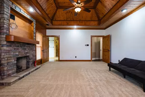 Living - 17 Westin Dr, Conway, AR 72034 photo 9 of 10