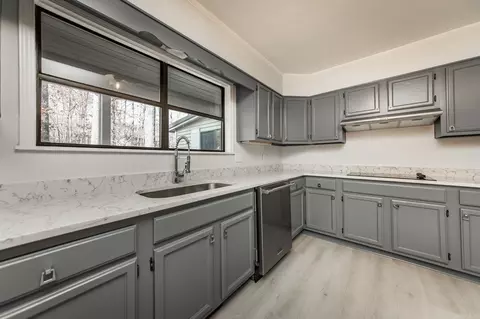 Kitchen - 474 Valhalla Dr, Edgemont, AR 72044 photo 3 of 3