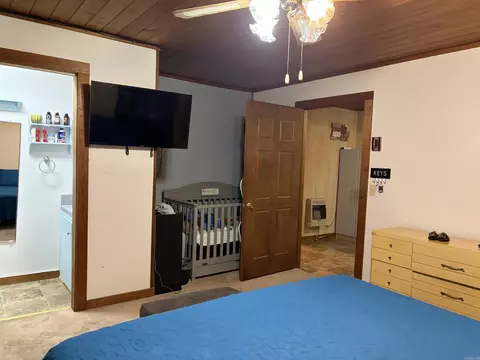Bedroom - 215 Robins Ave, Norman, AR 71960 photo 3 of 8