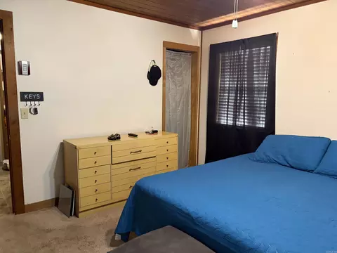Bedroom - 215 Robins Ave, Norman, AR 71960 photo 2 of 8