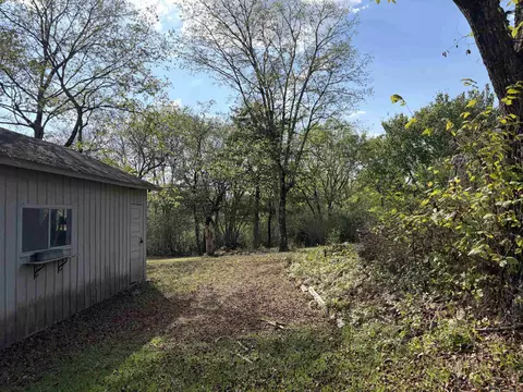 Exterior - 215 Robins Ave, Norman, AR 71960 photo 5 of 11