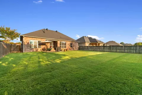 Exterior - 1165 Calloway Dr, Conway, AR 72034 photo 3 of 7