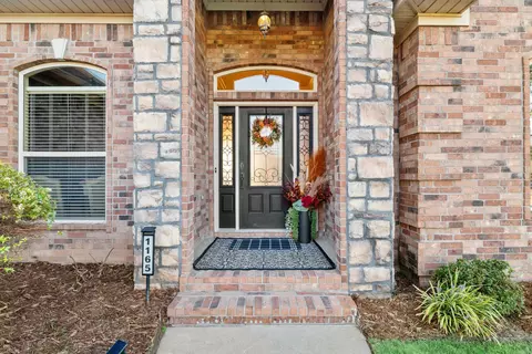 Entry Way - 1165 Calloway Dr, Conway, AR 72034 photo 1 of 4
