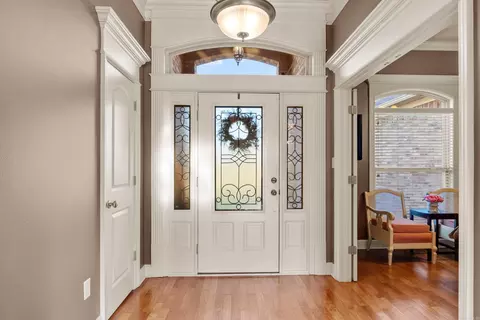 Entry Way - 1165 Calloway Dr, Conway, AR 72034 photo 2 of 4