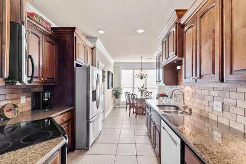 Kitchen - 1165 Calloway Dr, Conway, AR 72034 photo 2 of 4