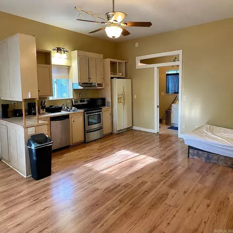 Kitchen - 415 Jackson Rd S, Damascus, AR 72039 photo 5 of 5