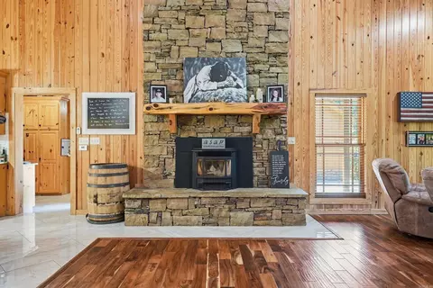 Entry Way - 415 Jackson Rd S, Damascus, AR 72039 photo 1 of 3
