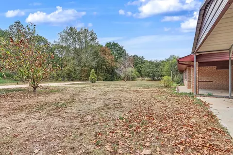 Exterior - 662 Ottawa Rd, De Queen, AR 71832 photo 4 of 11