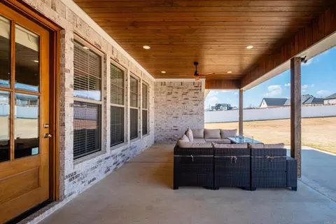 Exterior - 19 Morris Ct, Greenbrier, AR 72058 photo 5 of 6