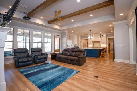 Living - 19 Morris Ct, Greenbrier, AR 72058 photo 1 of 2
