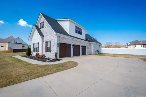 Exterior - 19 Morris Ct, Greenbrier, AR 72058 photo 2 of 6