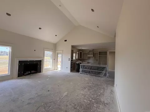 Living - 1233 Bent Tree Ln, Searcy, AR 72143 photo 1 of 3