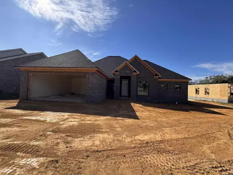 Exterior - 1233 Bent Tree Ln, Searcy, AR 72143 photo 2 of 2