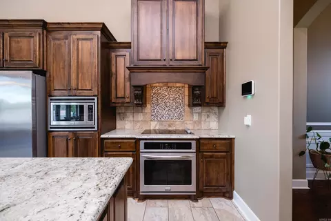 Kitchen - 9105 Stone Canyon Dr, Alexander, AR 72002 photo 5 of 5
