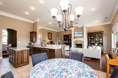 Dining - 9105 Stone Canyon Dr, Alexander, AR 72002 photo 5 of 5