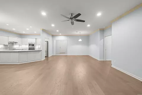 Living - 617 Edgemoor Ter, Benton, AR 72015 photo 1 of 8